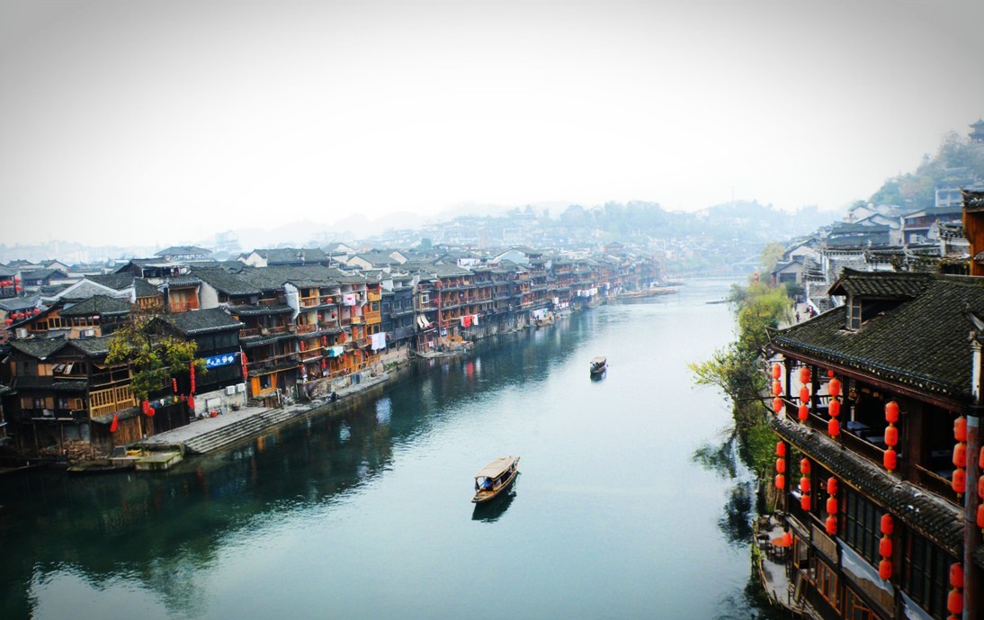 12凤凰古城.jpg